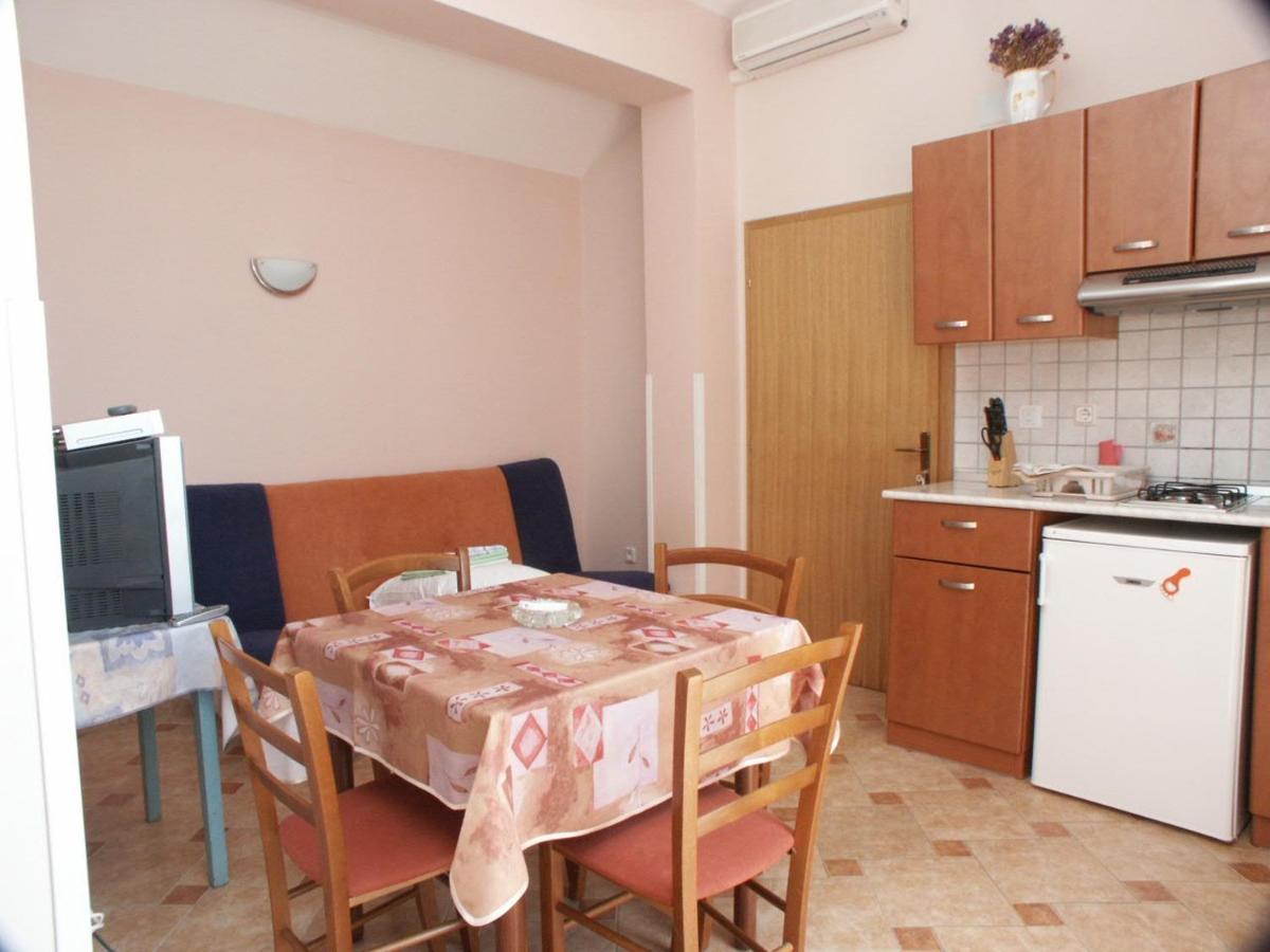 Apartments By The Sea Crikvenica - 2354 Екстер'єр фото